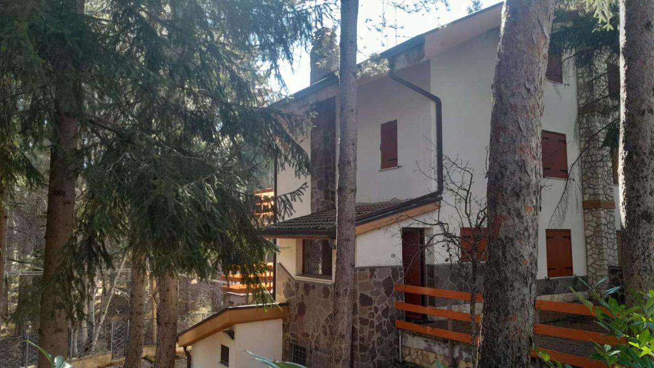 Villa bifamiliare in vendita a Campo Di Giove