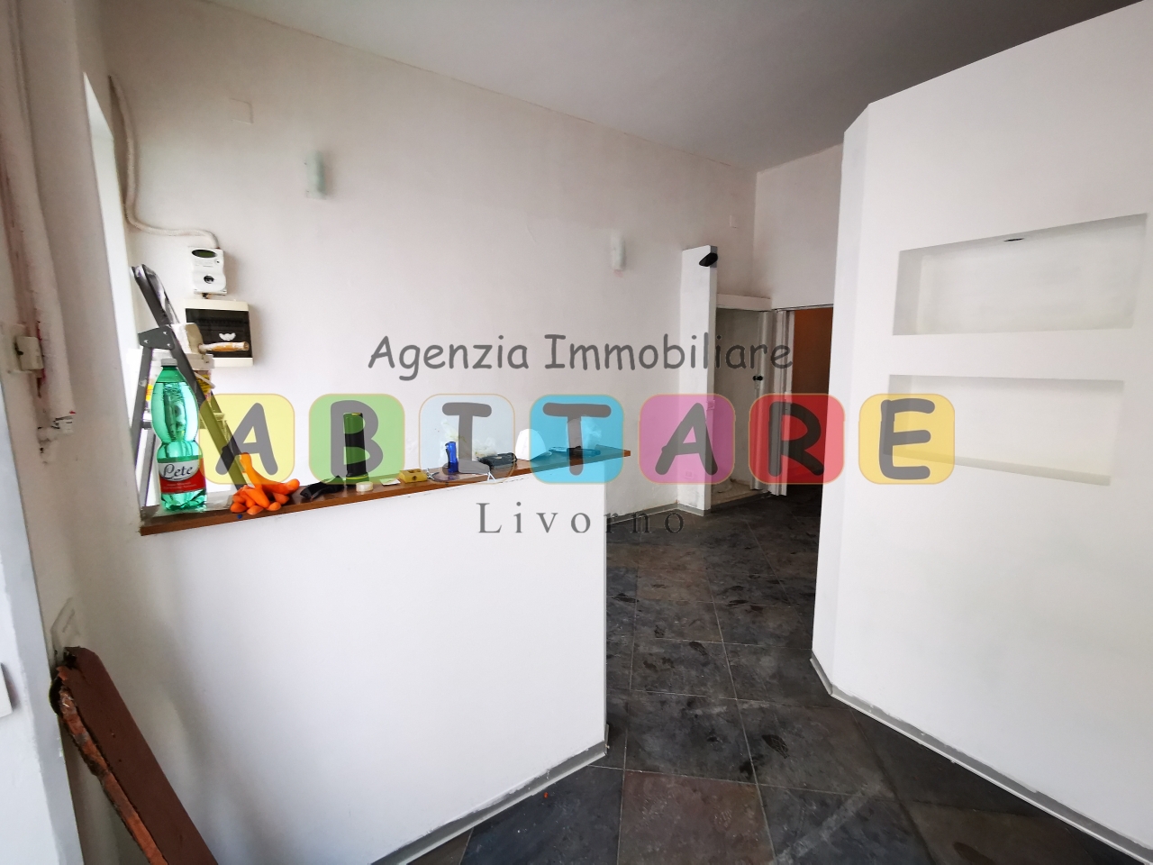 Negozio in Via Guglielmo Oberdan, Livorno - Foto 1