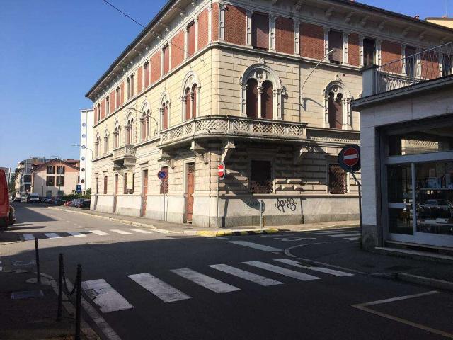 Büro in Arnaldo da Brescia 1, Gallarate - Foto 1