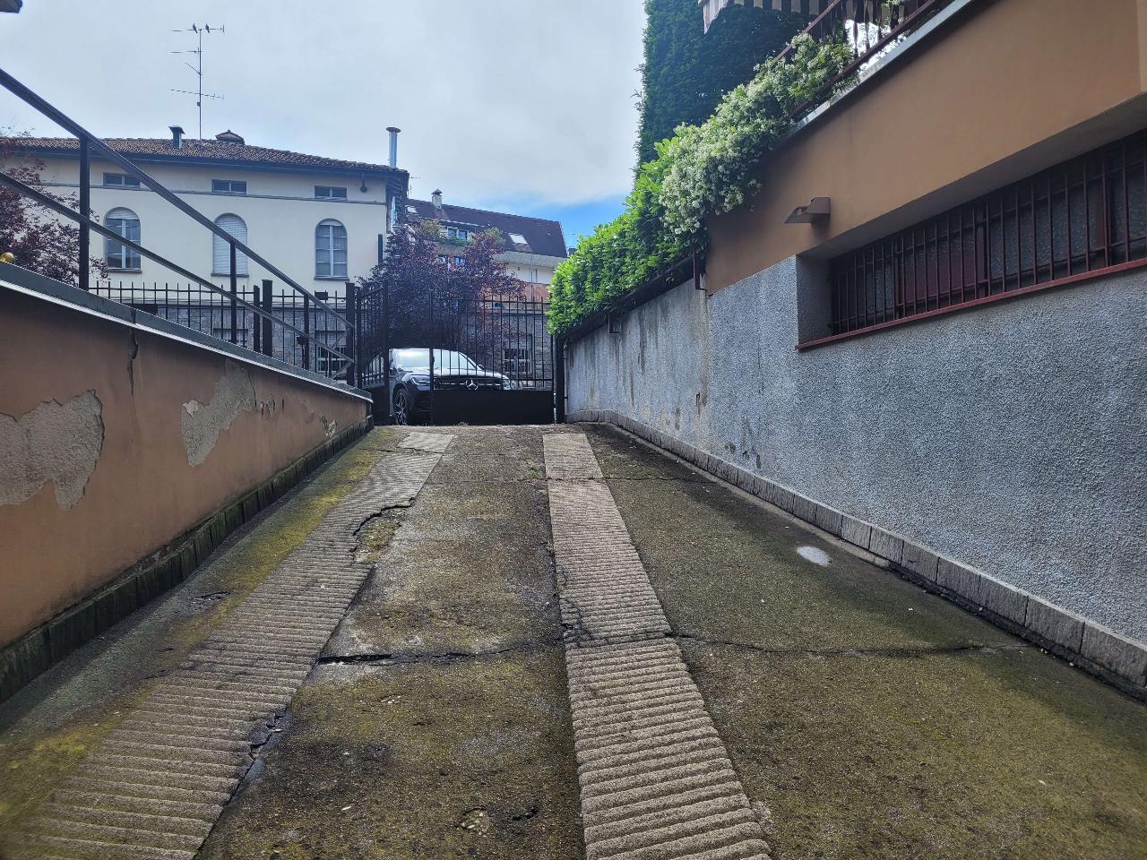 Magazzino in Via Caprera 8, Busto Arsizio, {3} - Foto 2