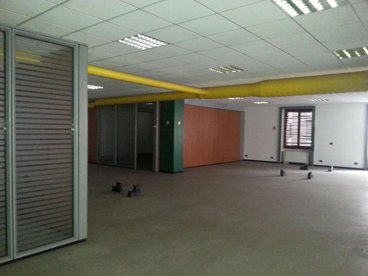 Ufficio in Via Milano 7, Busto Arsizio, {3} - Foto 2