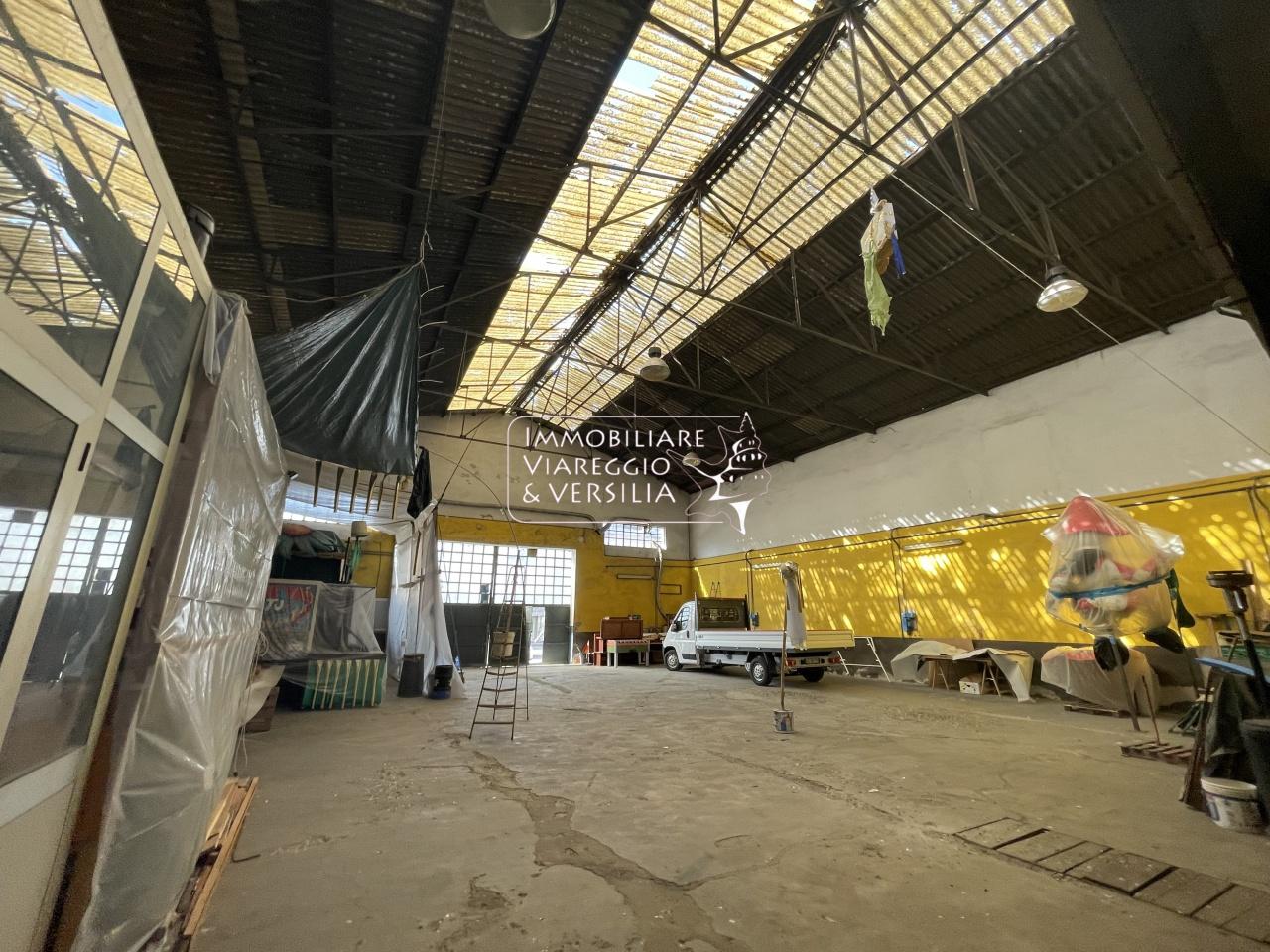 Magazzino in Via di Montramito, Viareggio, {3} - Foto 1