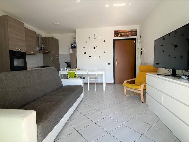 3-room flat, Castano Primo - Photo 1