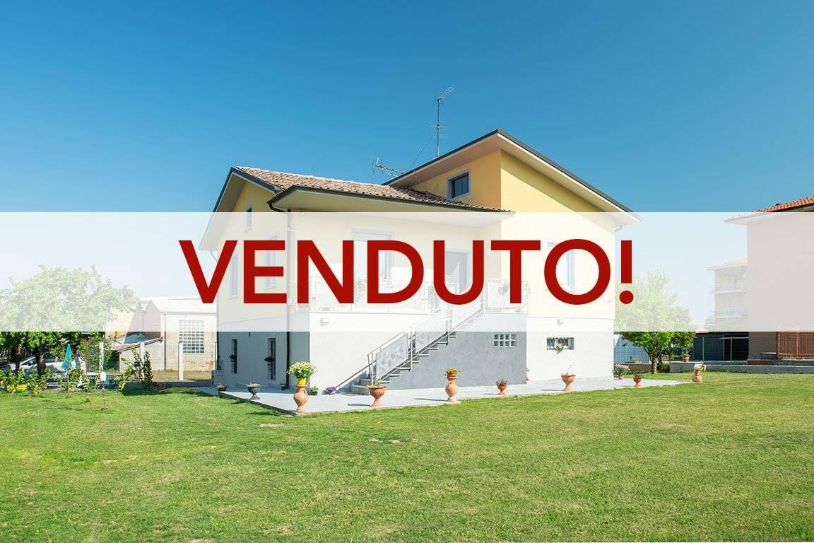 Villa in vendita a Montebello Della Battaglia