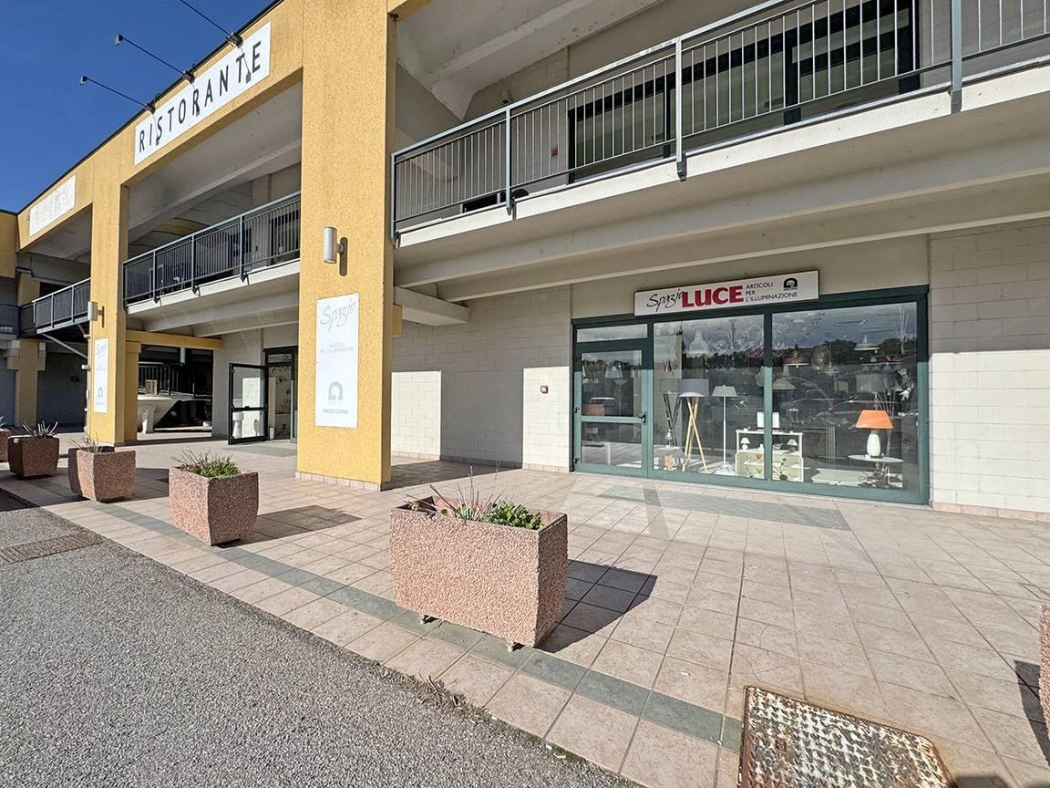 Negozio in Via dei Belcredi, Torricella Verzate, {3} - Foto 1