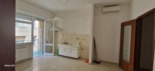 2-room flat in {3}, Via Luigi Risso 23 - Photo 1