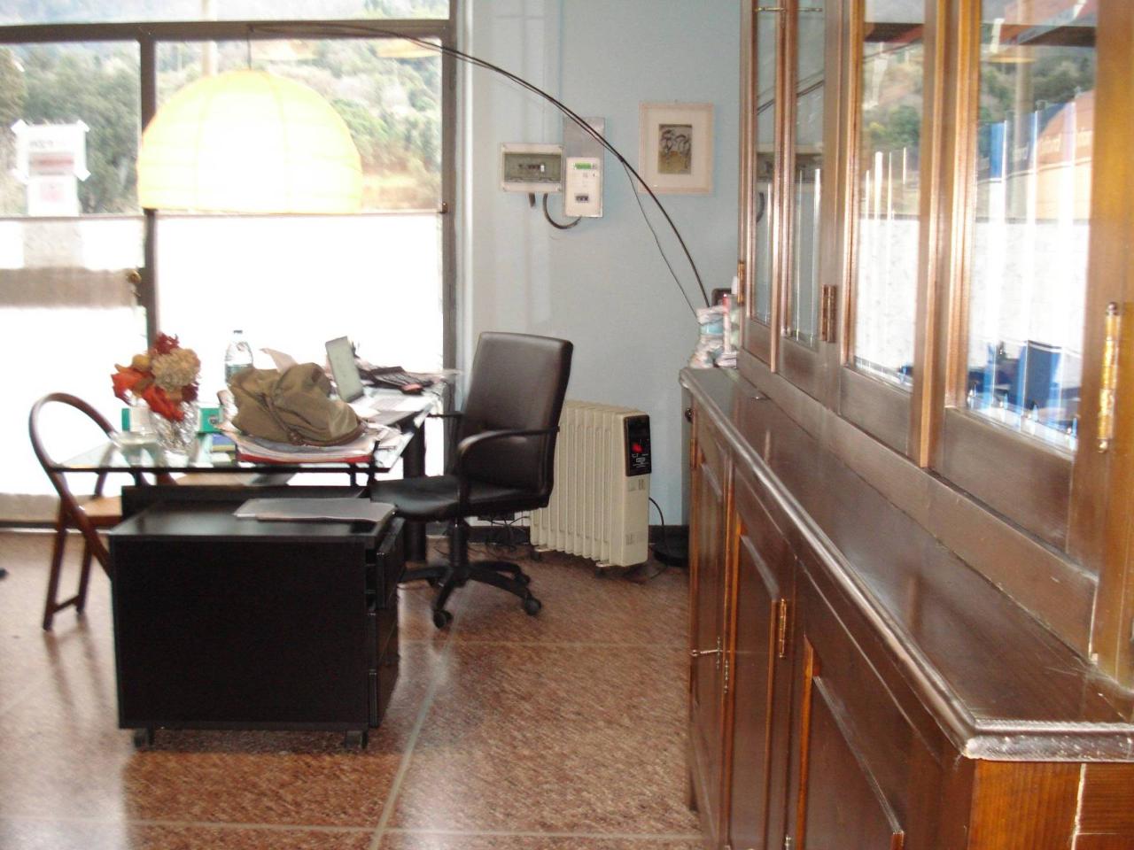 Ufficio condiviso in vendita a Serra Ricco'