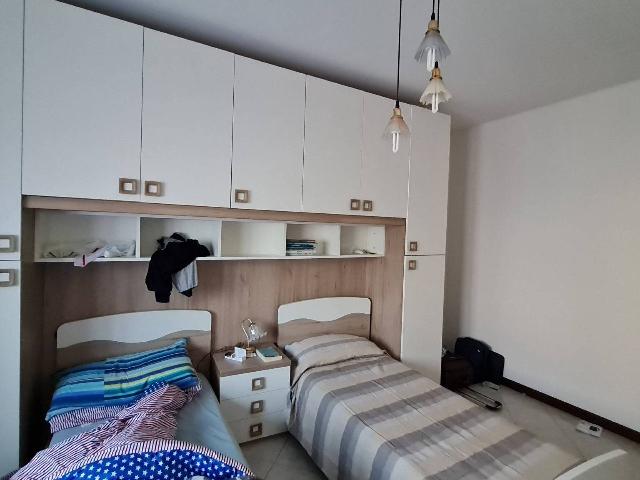 Room in {3}, Via Gorizia 8 - Photo 1