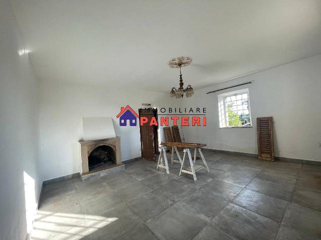 Detached house in Via Giacomo Matteotti, Uzzano - Photo 1