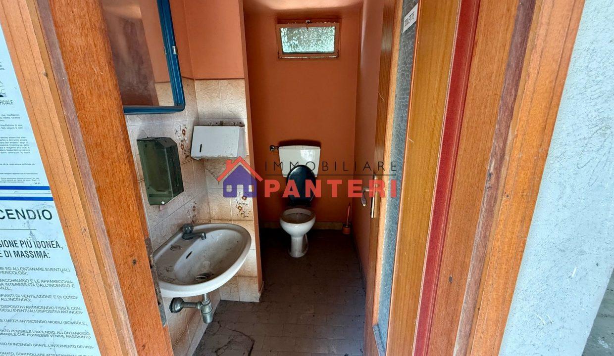 Magazzino in Alberghi, Pescia, Pistoia, Toscana, 51017, Italia, Pescia, {3} - Foto 1