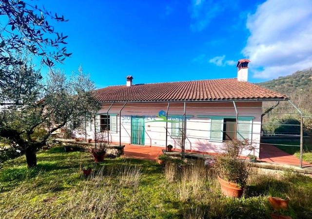 Villa in Via Castellina, 4, Serravalle Pistoiese - Foto 1