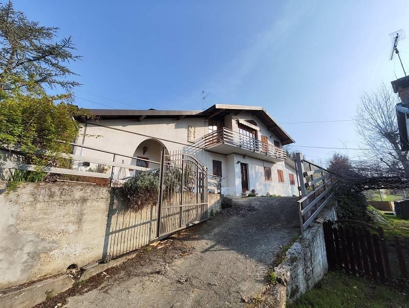 Villa in vendita a Pietra De' Giorgi