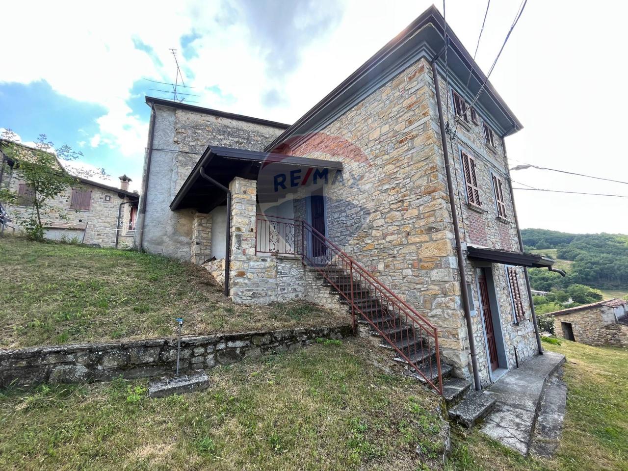 Casa indipendente in vendita a Alta Val Tidone