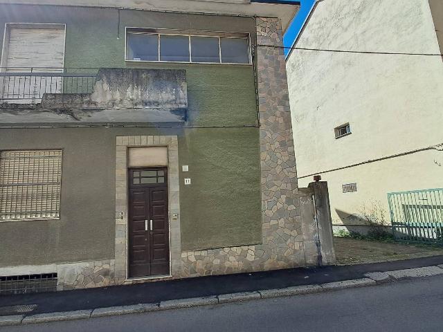 Mansion in Via Giovanni Barenghi 15, Voghera - Photo 1