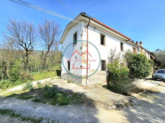 Detached house in Via Giacomo Puccini, Uzzano - Photo 1