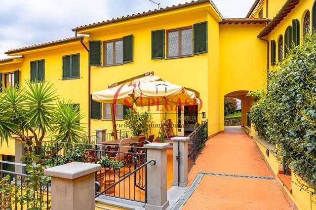 Villa a schiera in {3}, Via del Giocatoio - Foto 1