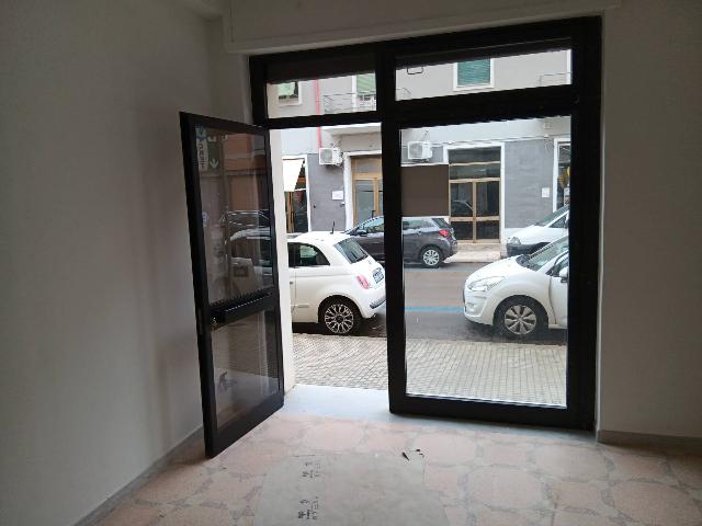 Geschäft in Via Giuseppe Giusti 26, Lecce - Foto 1