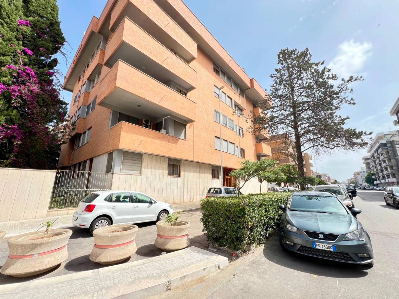 Ufficio condiviso in affitto a Lecce