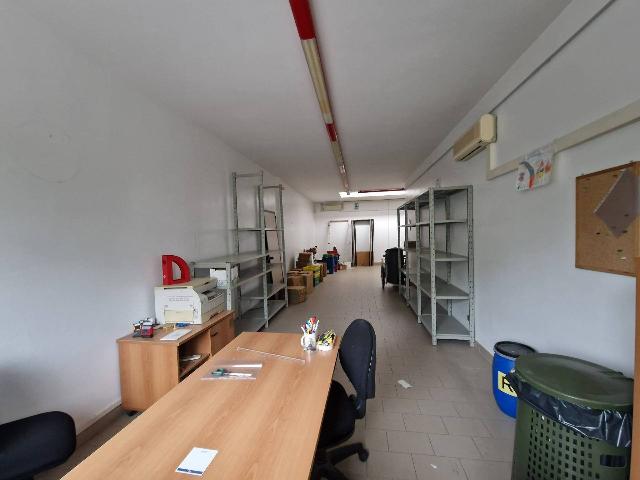 Gemeinschaftsbüro in Via Giotto 5, Quarrata - Foto 1