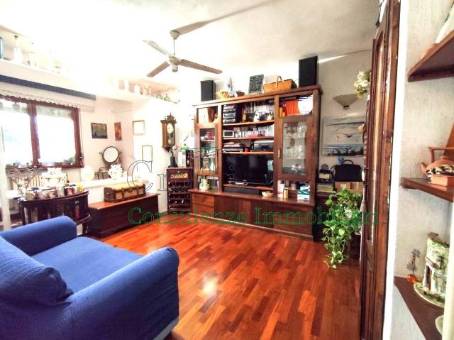 Vierzimmerwohnung in Via Alessandro Santagostino 6, Casorate Primo - Foto 1