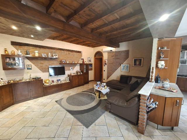 4-room flat in Piazza del Duomo, Pavia - Photo 1