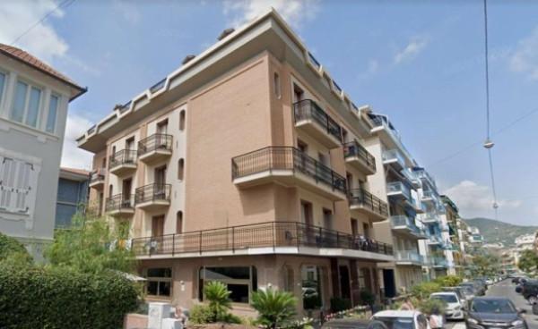 Negozio in Corso Europa, Alassio, {3} - Foto 1