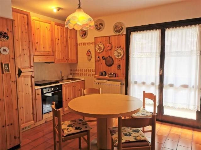 2-room flat in Via Santa Elisabetta 3, Caspoggio - Photo 1