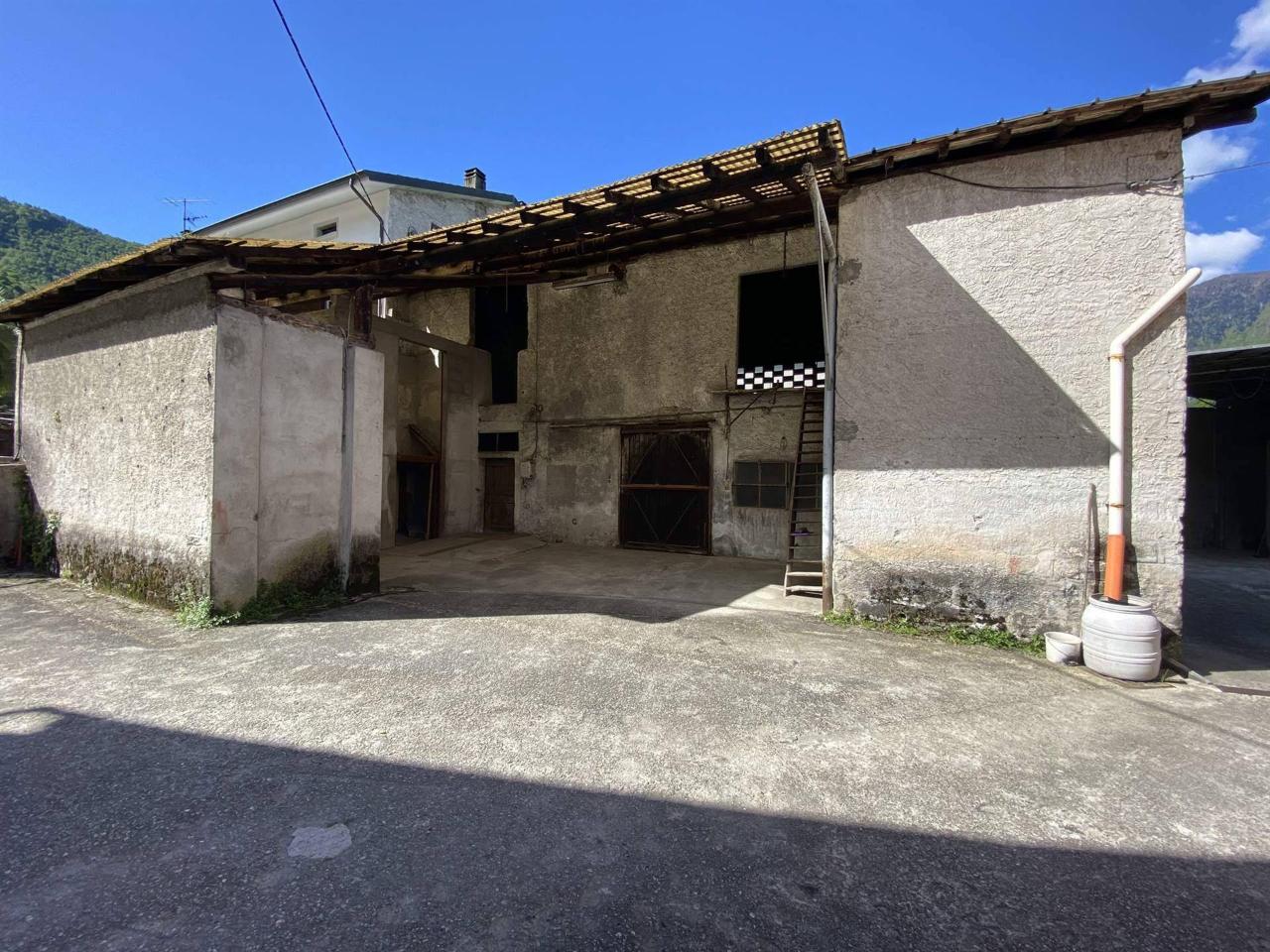 Casa indipendente in vendita a Prata Camportaccio