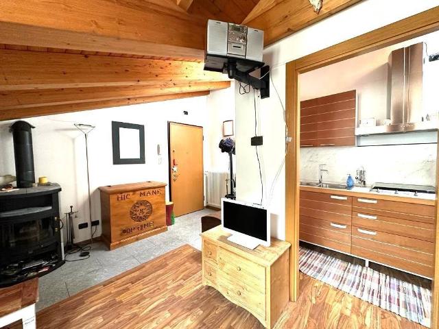 2-room flat in Via Portone Vecchio 10a, Chiavenna - Photo 1