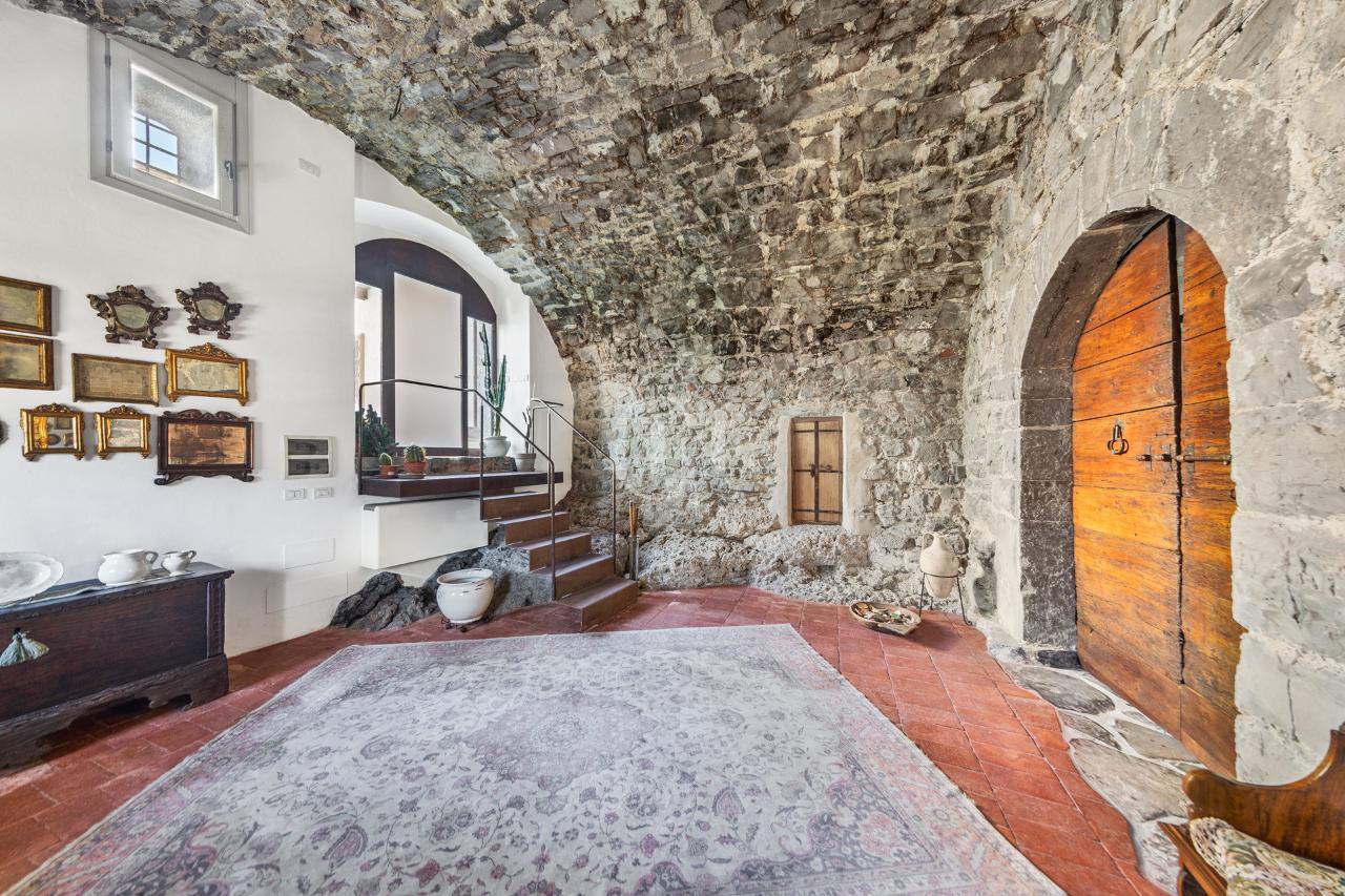 Villa unifamiliare in vendita a Solto Collina