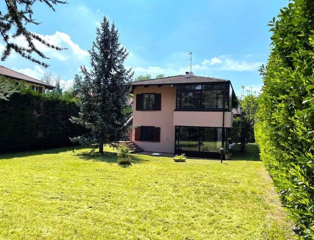 Villa in vendita a Godiasco Salice Terme
