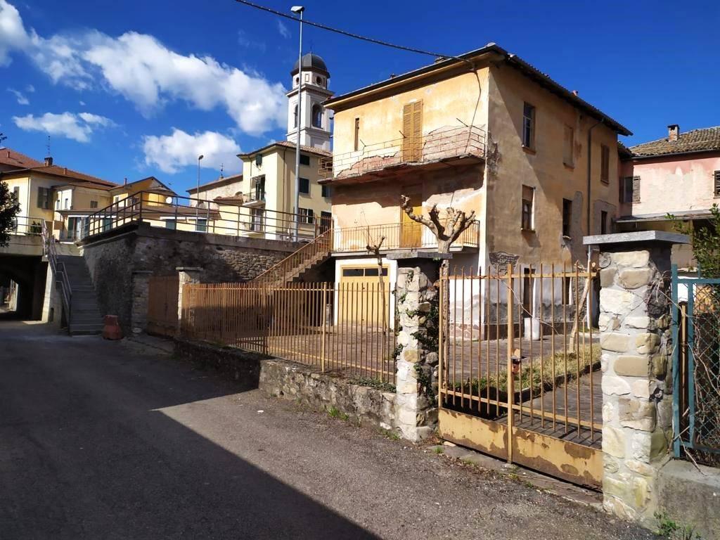 Casa indipendente in vendita a Godiasco Salice Terme