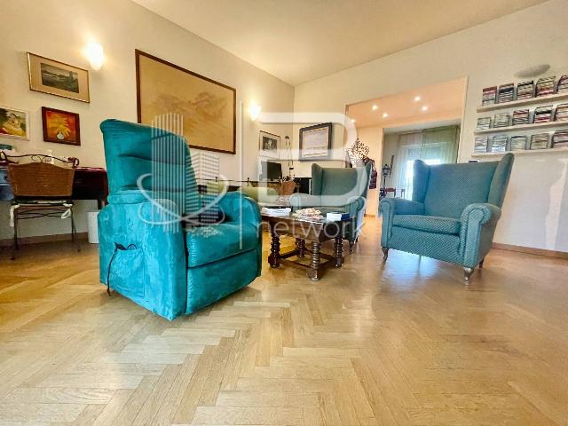 Apartament in {3}, - Photo 1