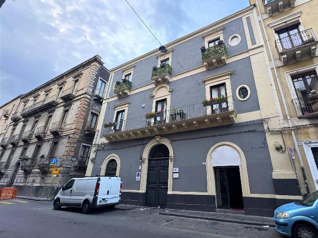 Geschäft in Via Antonino di San Giuliano  102, Catania - Foto 1