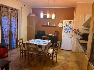 3-room flat in Via Dante Alighieri, Agliana - Photo 1