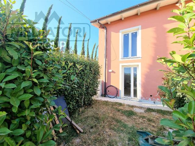 Detached house in Via di San Martino, Pistoia - Photo 1