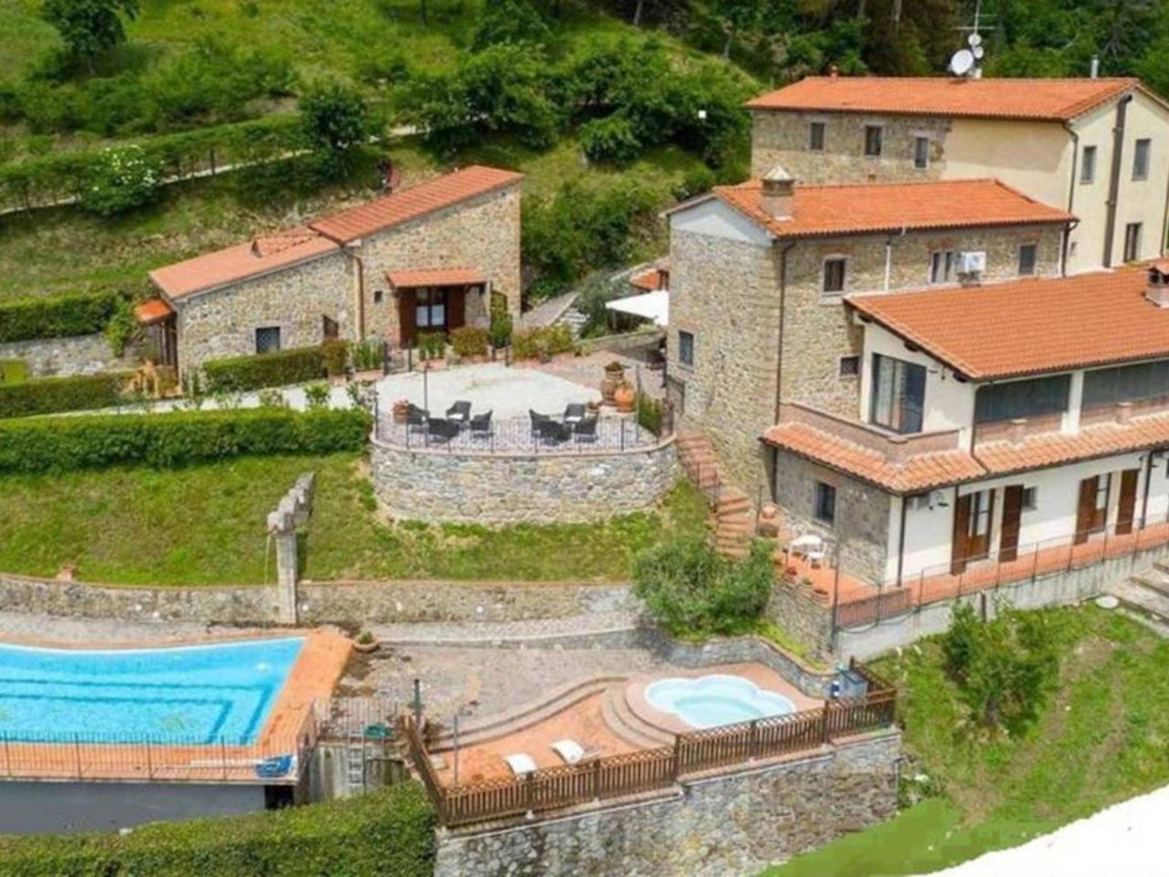 Villa in vendita a Serravalle Pistoiese