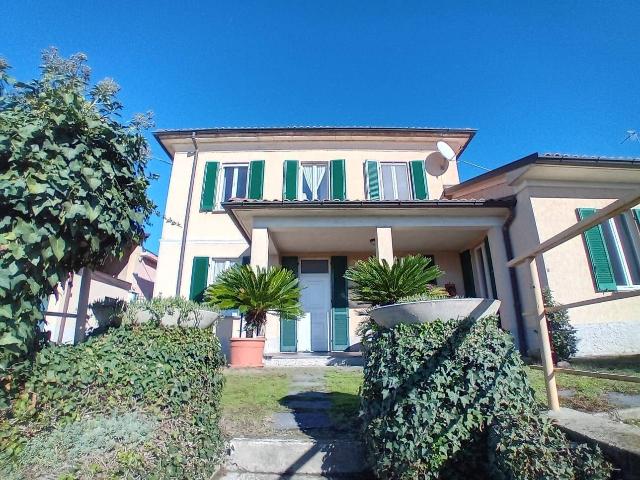 Villa in Via Pollaioli 79, Pavia - Foto 1