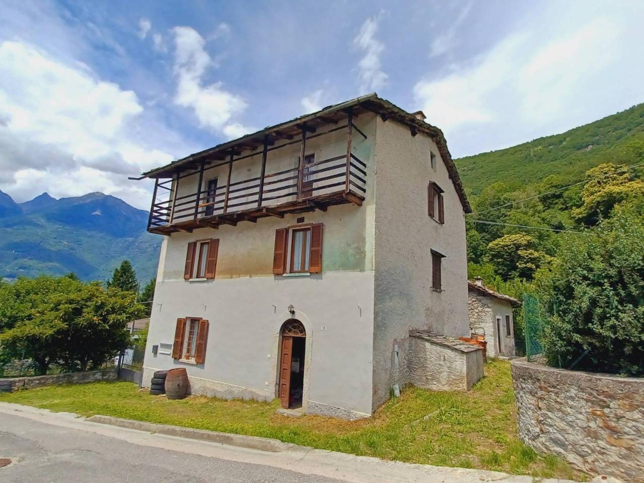 Villa in vendita a Prata Camportaccio