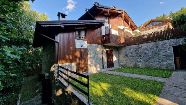 One-room flat in Via Clef 40, Aprica - Photo 1