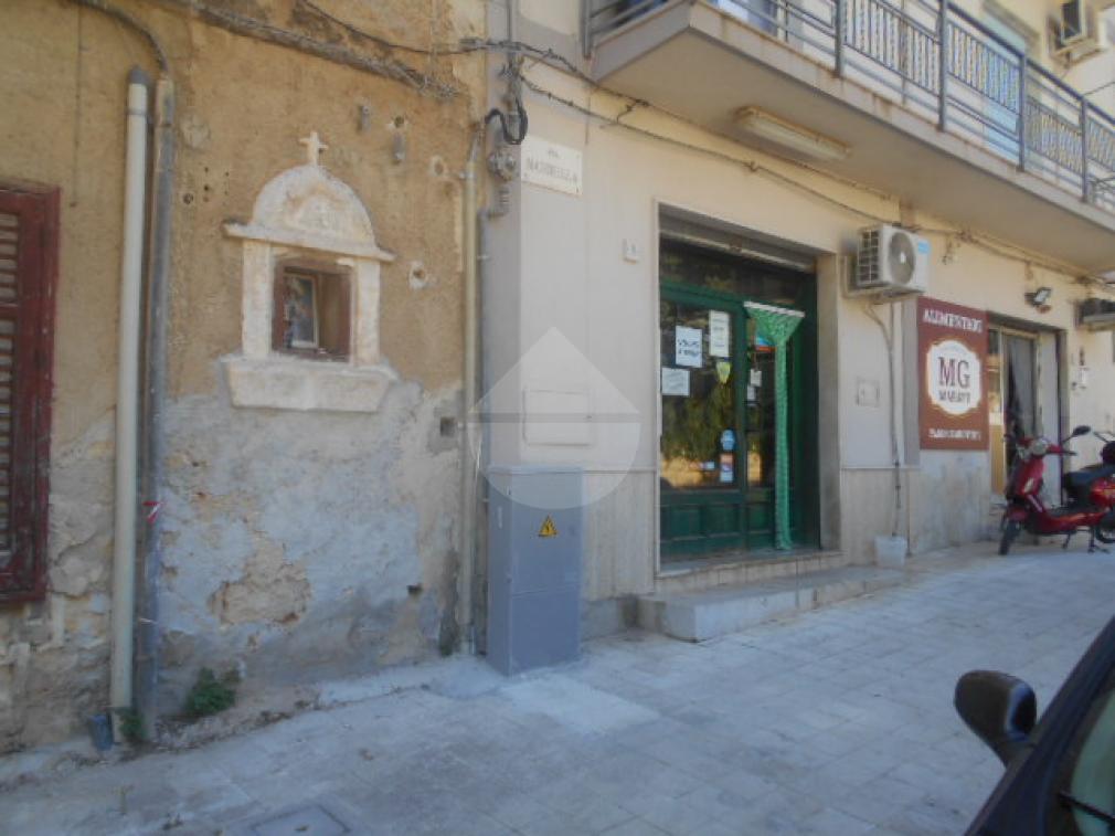 Esercizio commerciale in Attività-Commerciale-, Castelvetrano, {3} - Foto 2