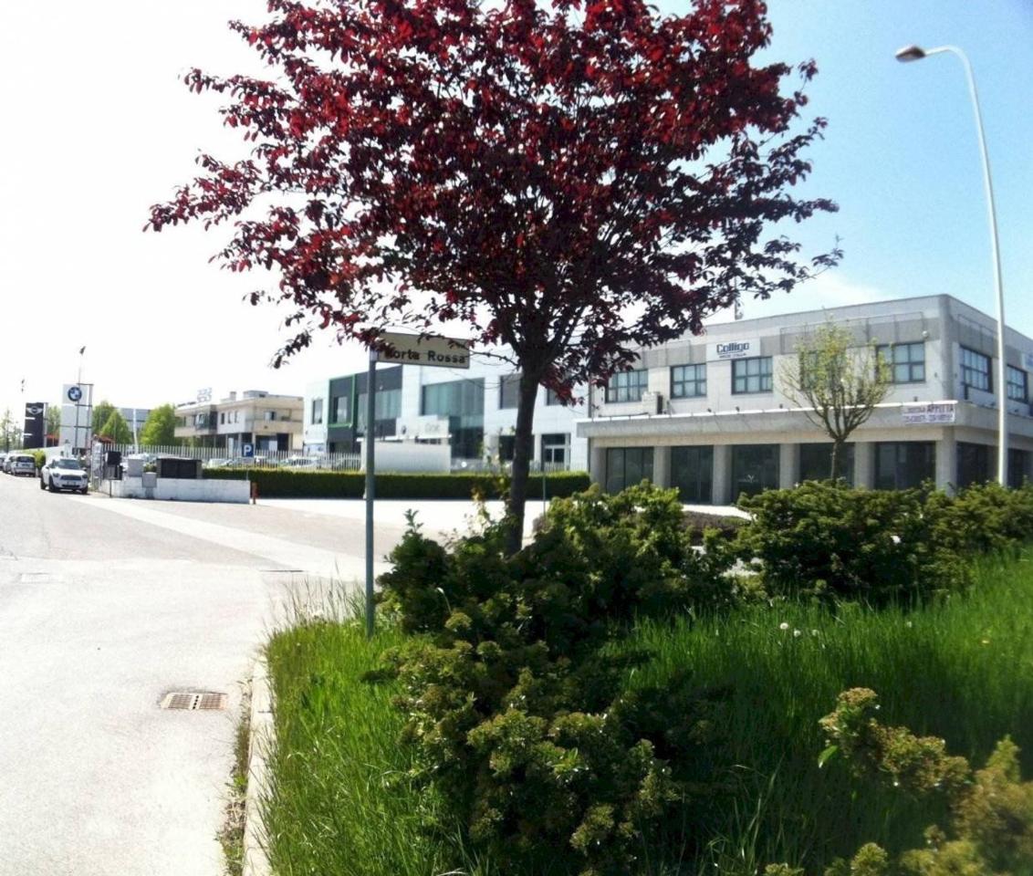 Negozio in Porta Rossa 1, Cuneo, {3} - Foto 2