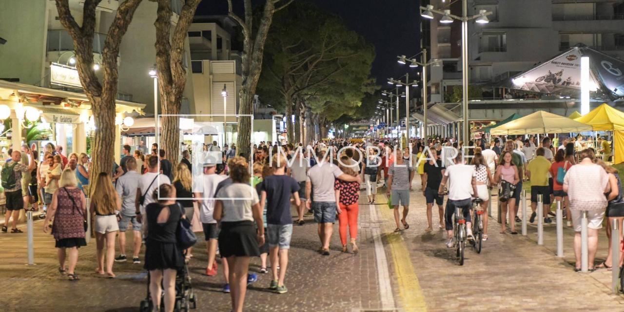 Negozio in Via Bafile, Jesolo, {3} - Foto 2