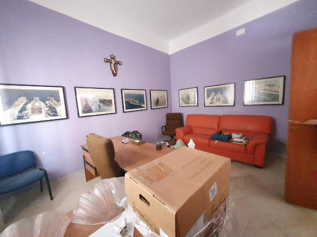 2-room flat in Via Nettuno 46, Taranto - Photo 1