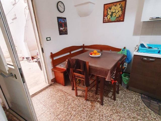 3-room flat in Via Giosuè Carducci 26, Sava - Photo 1