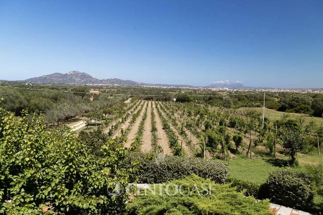 Mansion, Olbia - Photo 1