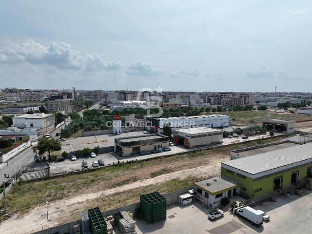 Industrial shed in Via Trani, Andria - Photo 1