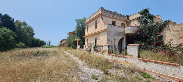 Mansion in Via Felice Cavallaro, Castelvetrano - Photo 1