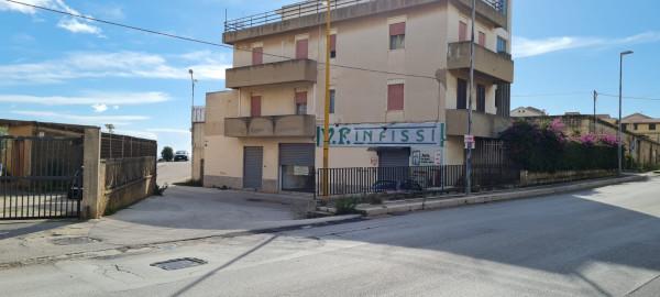 Negozio in Via Campobello, Castelvetrano, {3} - Foto 2