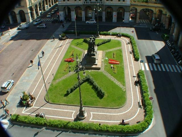 Shop in Piazza Goffredo Mameli, Savona - Photo 1